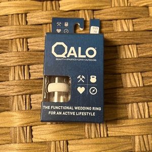 Qalo White Wedding Ring Size 10